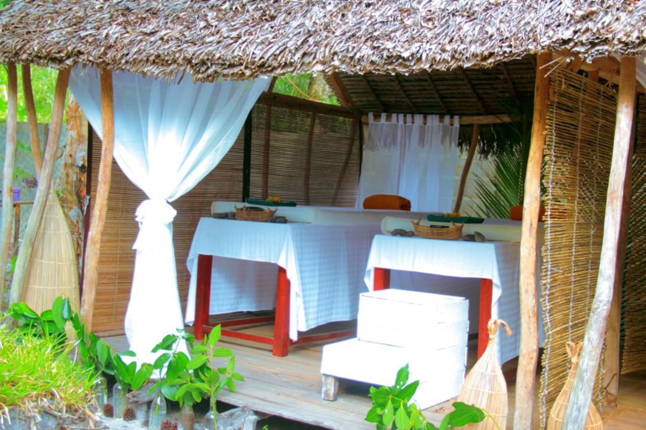 The Sanctuary Lodge Foulpointe Екстериор снимка